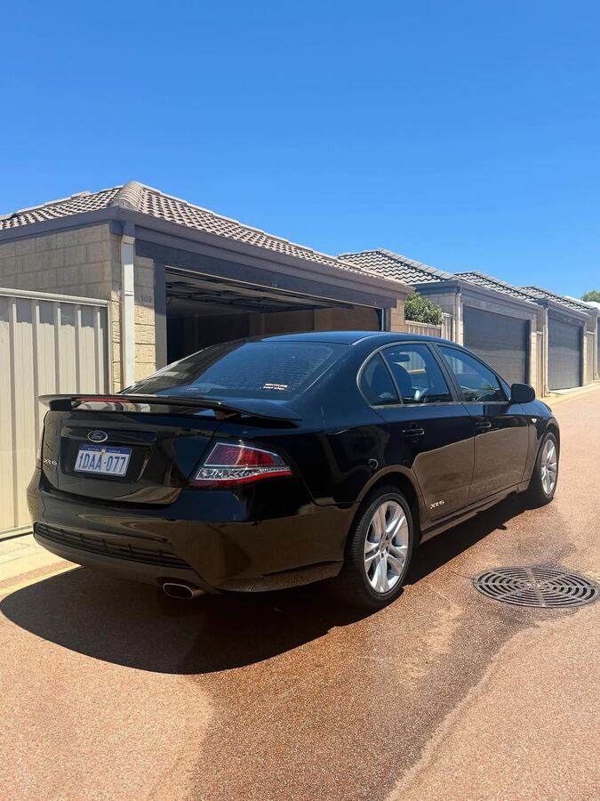 2009 Ford Falcon FG XR6 photo 2