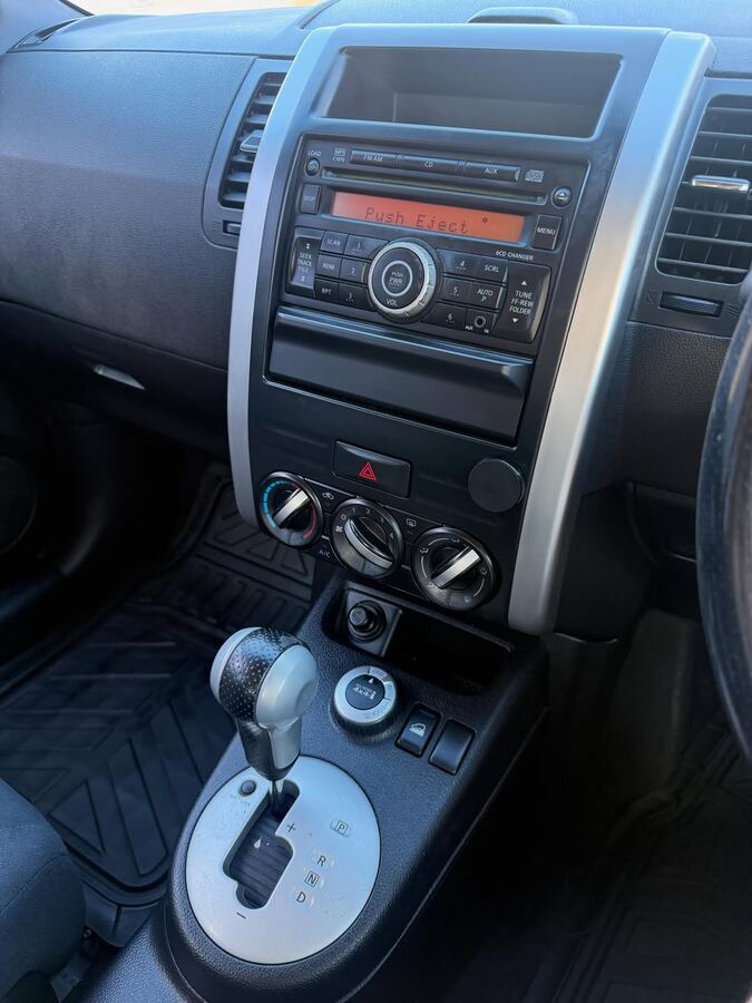 2011 Nissan X-Trail 4x4 photo 4